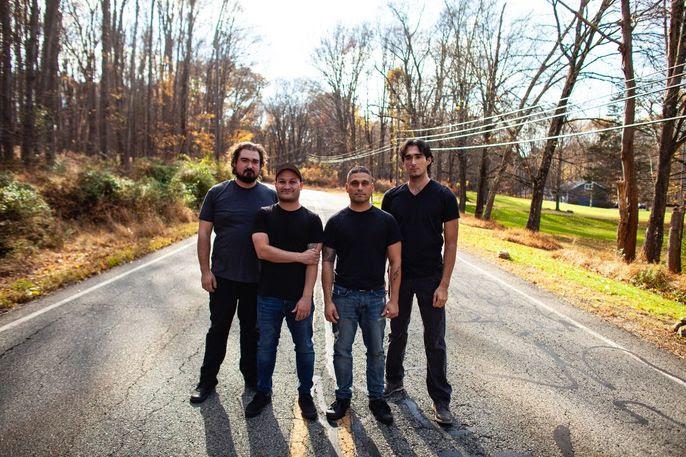 A banda nova-iorquina The Phoenix Within está de volta com um novo e poderoso single 