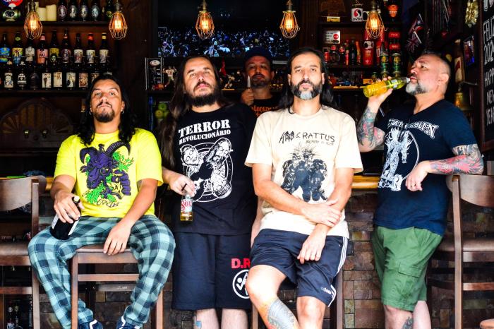 N.W.77 coroa ano de expansão internacional e turnês com indicação aos