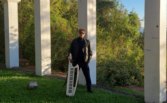 Eloy Fritsch anuncia participação no Roadie Crew Online Festival - Notícias - Arrepio Produções - Patos de Minas/MG