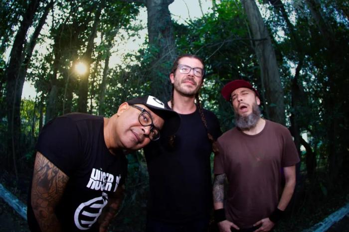 PMA Trio lança videoclipe impactante de “A Caverna” via Canal Scena - Notícias - Arrepio Produções - Patos de Minas/MG